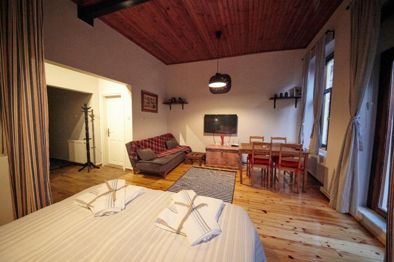 Studio At The Heart Of Taksim Apartment Istanbul Exterior photo